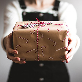 My Wooden Blocks - Giving a Present